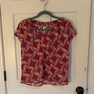 XiRENA Red Floral Short-Sleeve Blouse with Blue Accents